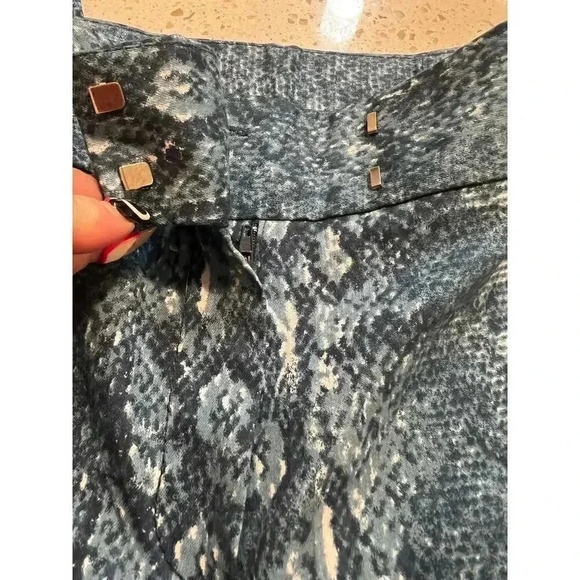 Zac & Rachel capri pants blue snake skin pattern size 16 - Picture 4 of 8